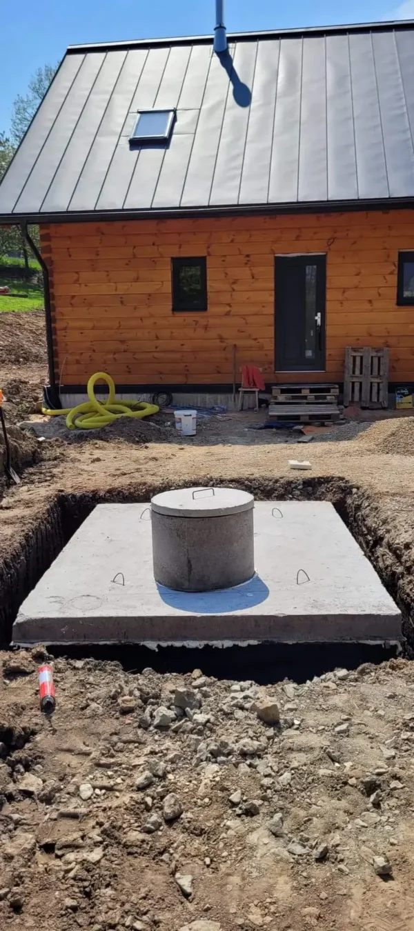 szamba-jednokomorowe-03 Szambo betonowe jednokomorowe 6m3 - 250 x 200 x 150